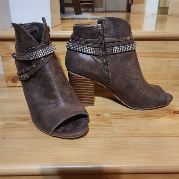 Authenic American Heritage Women's Open-Toe Ankle Booties - Picture 2 of 13